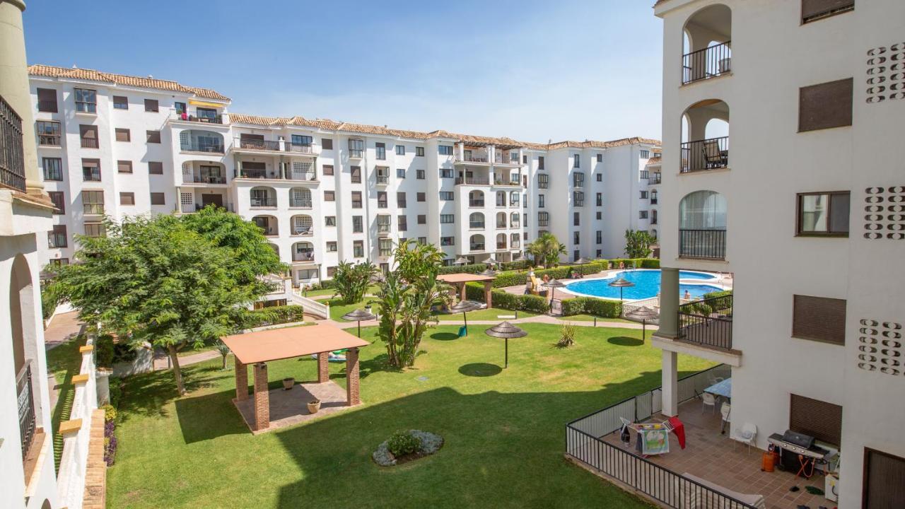 Lovely 2-Bed Apartment In Marina De La Duquesa Castillo de Sabinillas المظهر الخارجي الصورة
