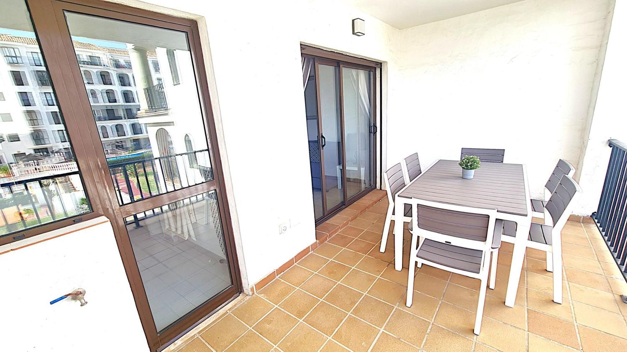 Lovely 2-Bed Apartment In Marina De La Duquesa Castillo de Sabinillas المظهر الخارجي الصورة